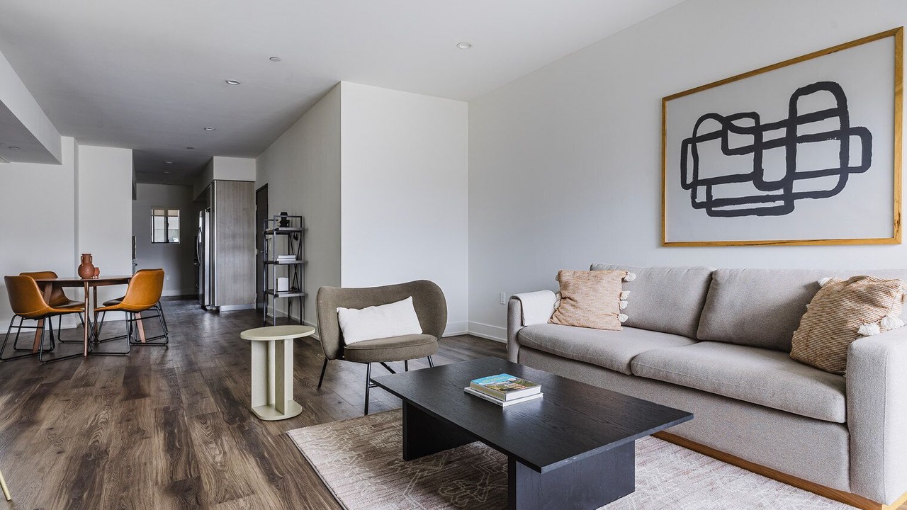 Photo of Livingroom in Beverly Grove