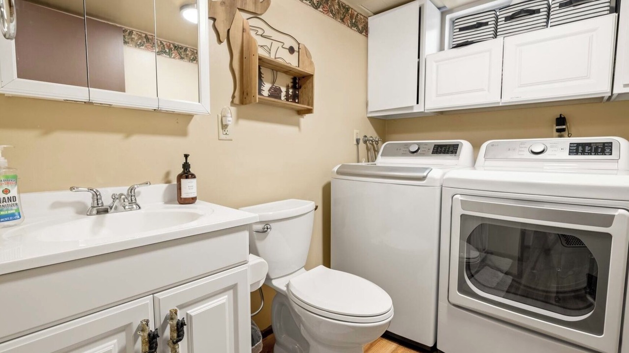 Photo of Bathroom in Fox Farm