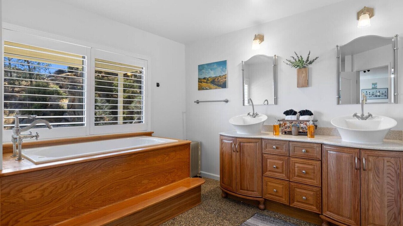 Photo of Bathroom in Wofford Heights
