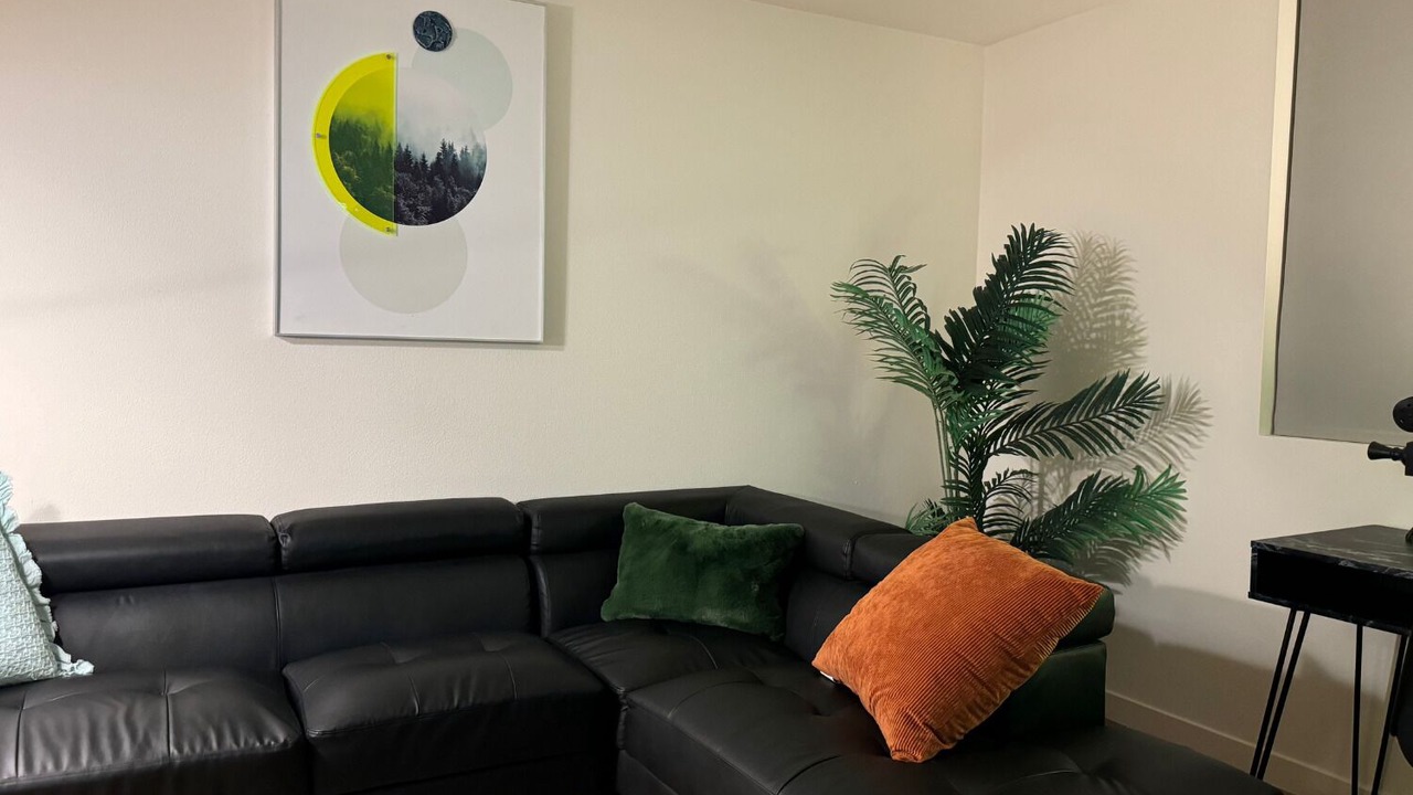 Photo of Livingroom in Downtown