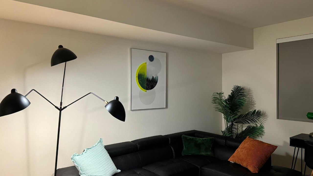 Photo of Livingroom in Downtown