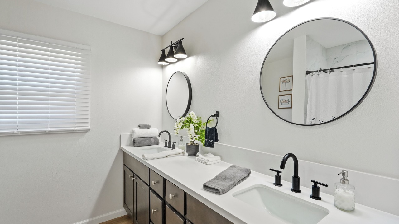 Photo of Bathroom in East Hemet