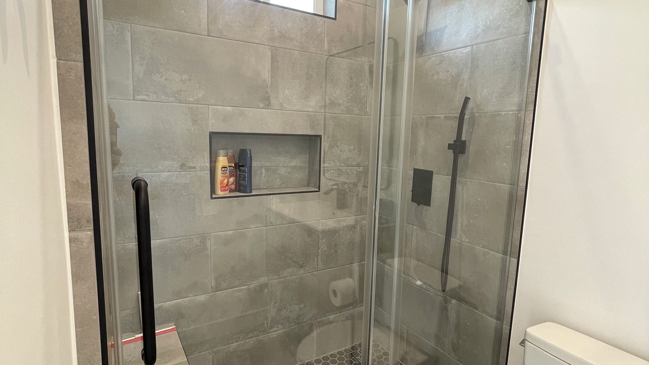 Photo of Bathroom in Valley Glen
