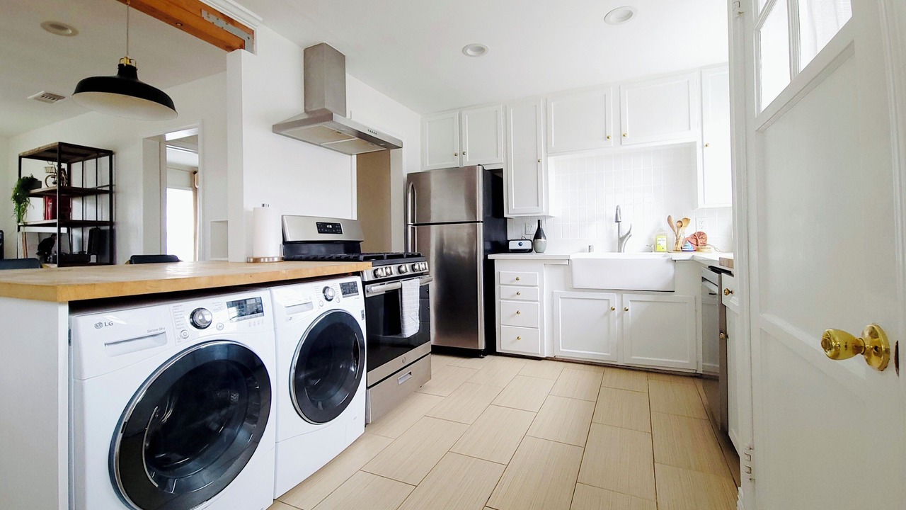 Photo of Kitchen in Harbor Gateway South