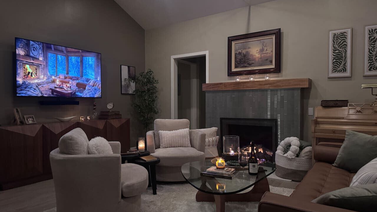 Photo of Livingroom in Studio City