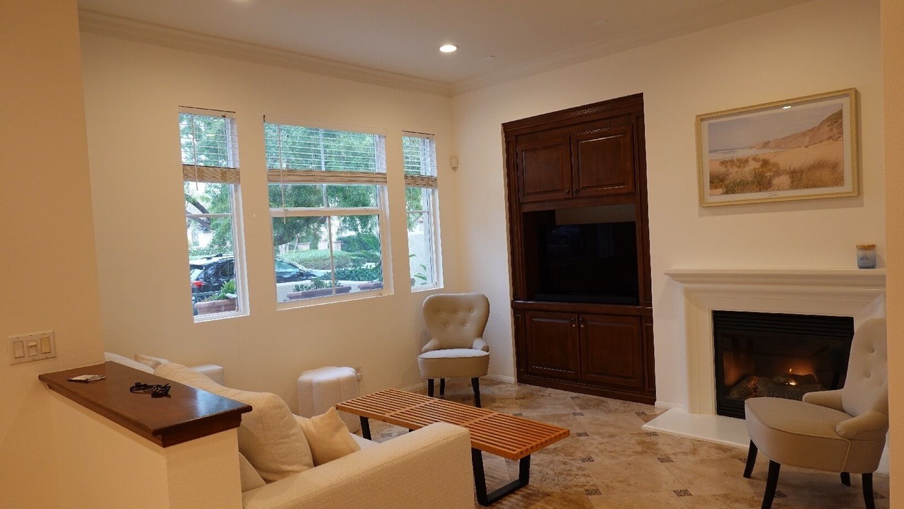 Photo of Livingroom in Irvine