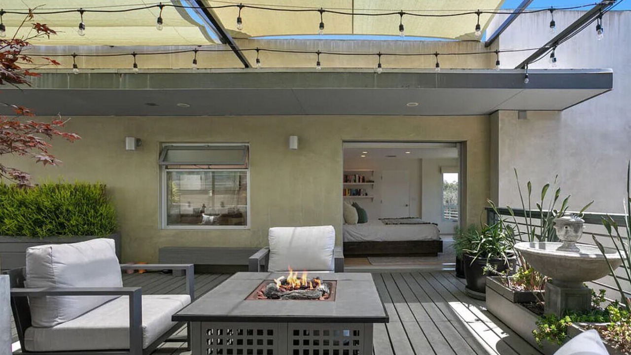 Photo of Patio Balcony in Hollywoodland
