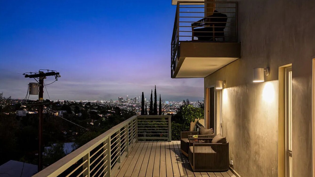 Photo of Patio Balcony in Hollywoodland