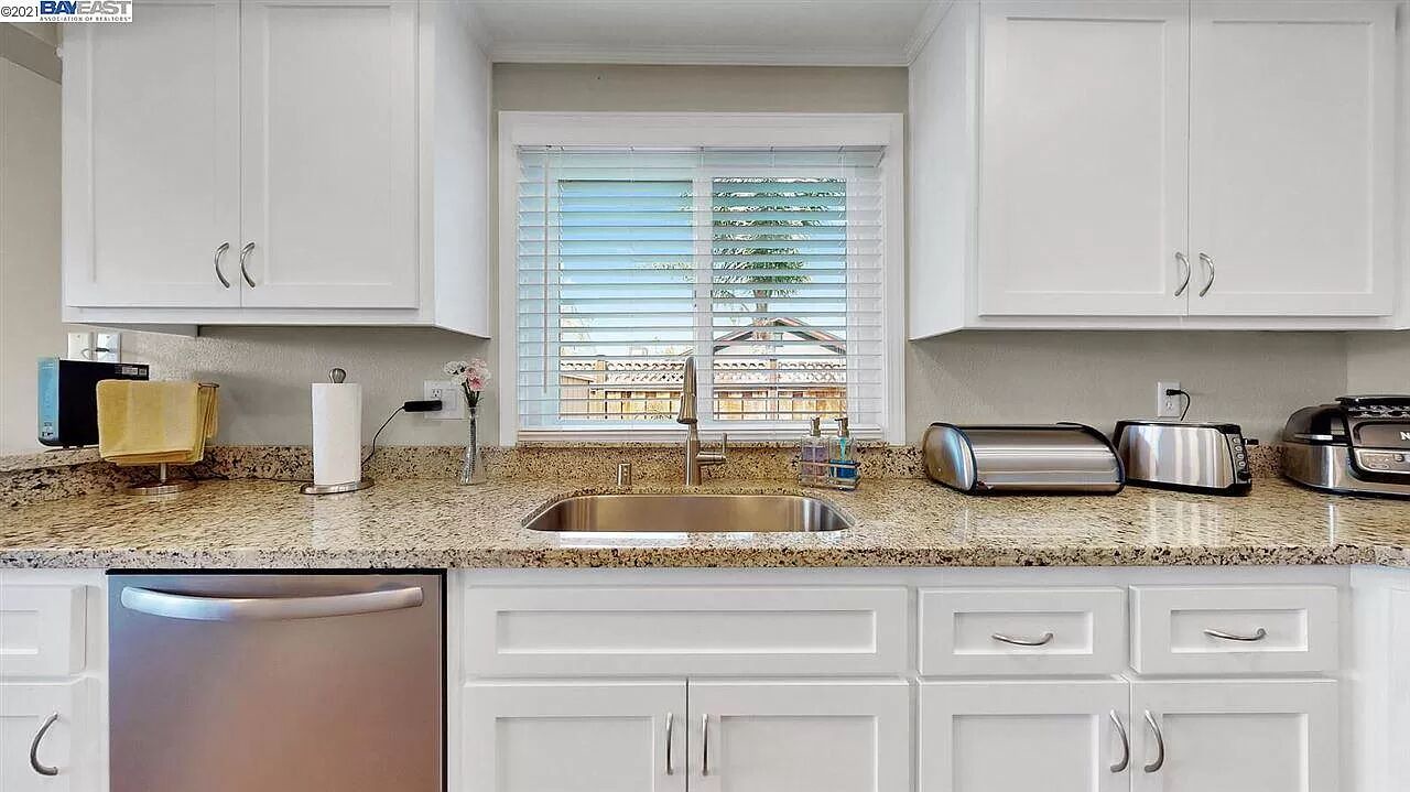 Photo of Kitchen in Discovery Bay
