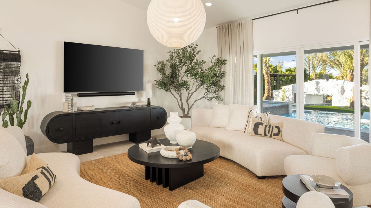 Photo of Livingroom in Palm Desert