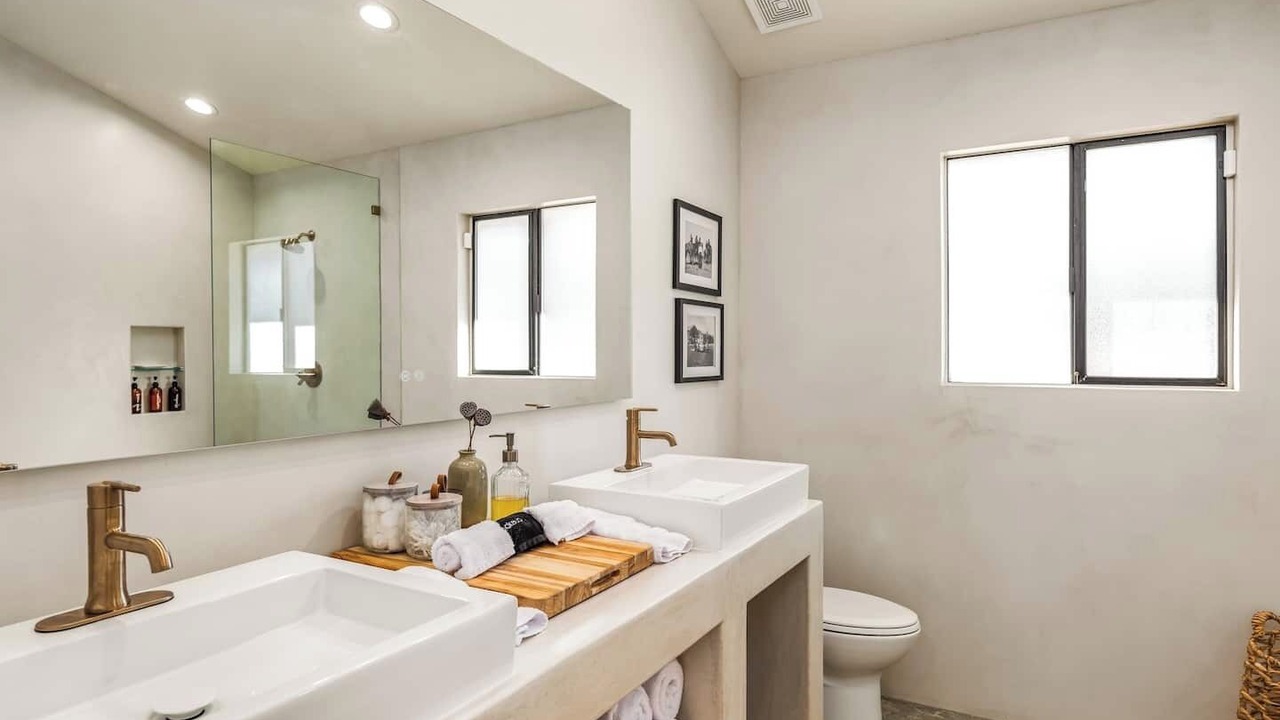 Photo of Bathroom in Wonder Valley