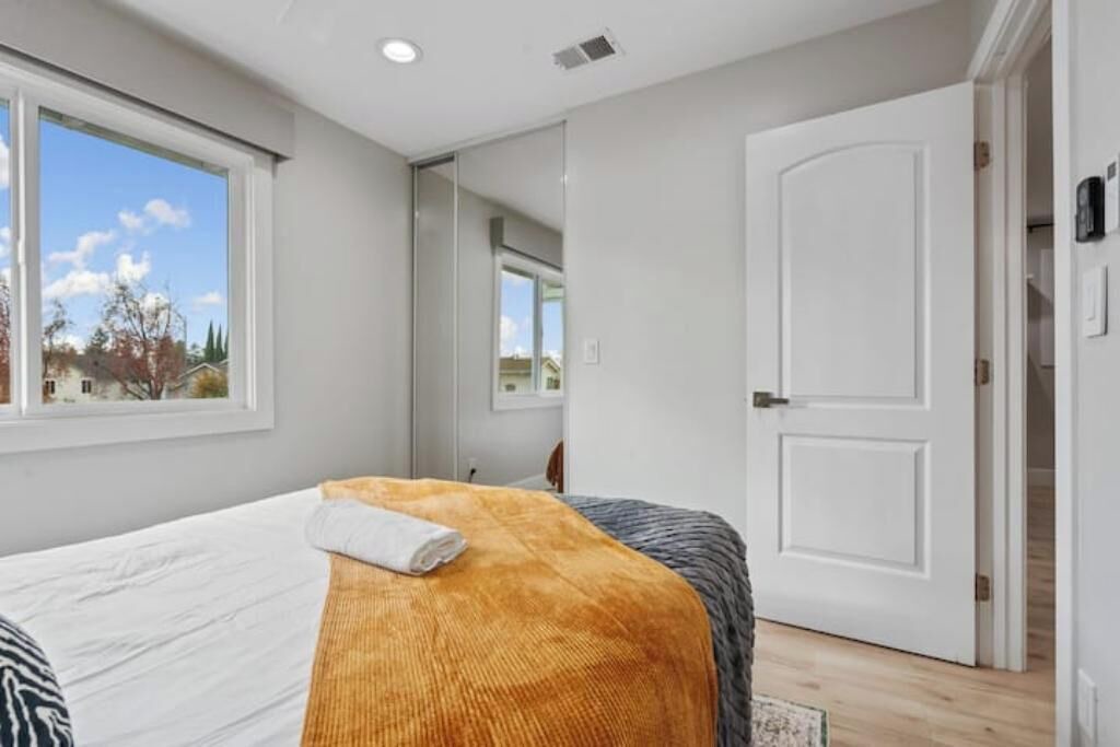 Photo of Bedroom in Townsend