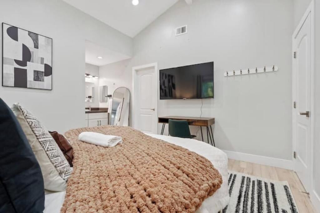 Photo of Bedroom in Townsend