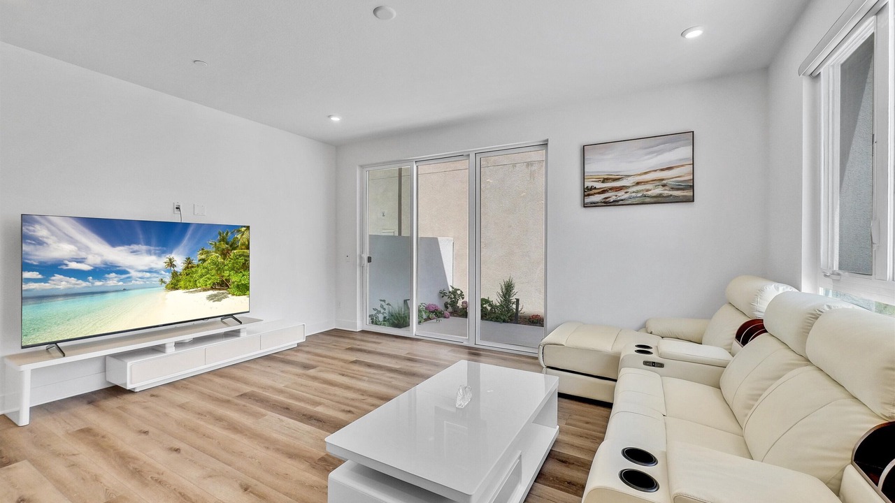 Photo of Livingroom in Irvine