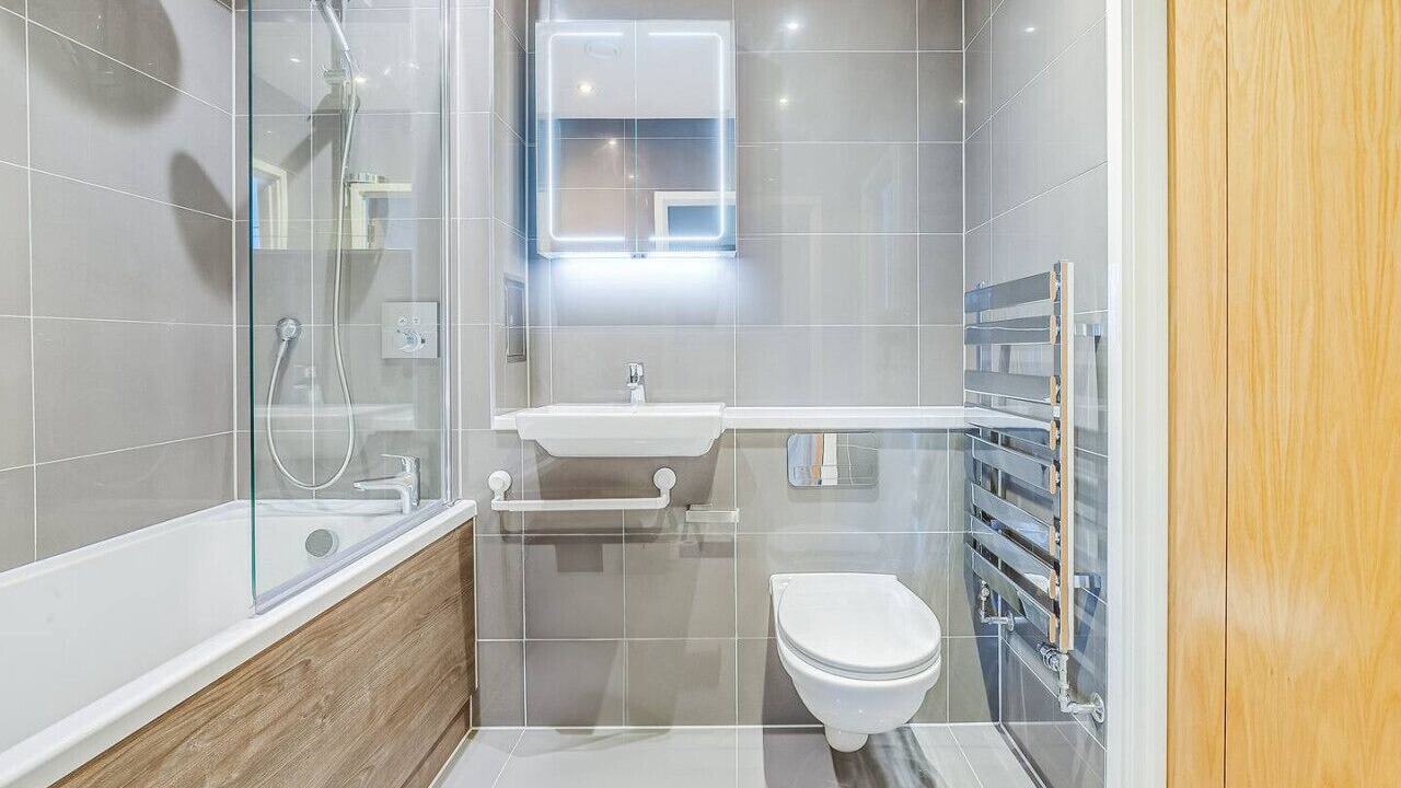 Photo of Bathroom in Camden Town with Primrose Hill