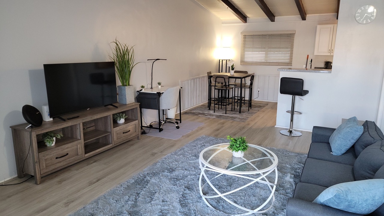 Photo of Livingroom in Inglewood