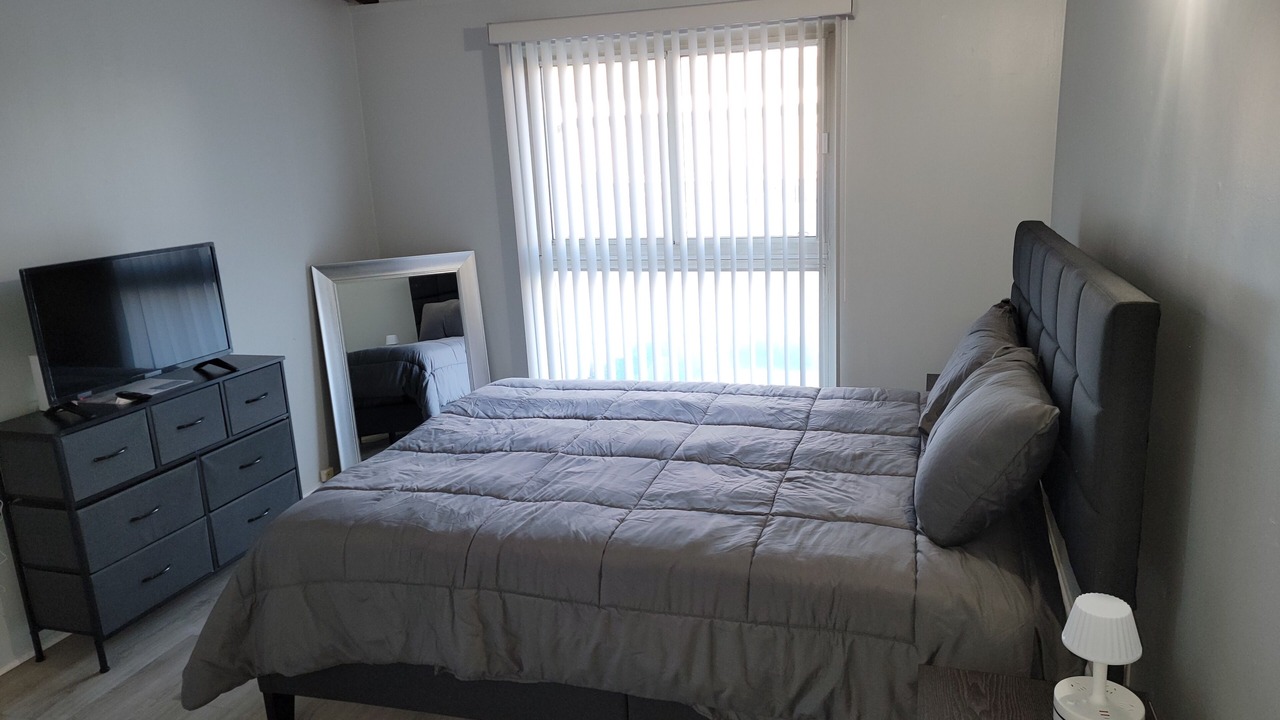 Photo of Bedroom in Inglewood