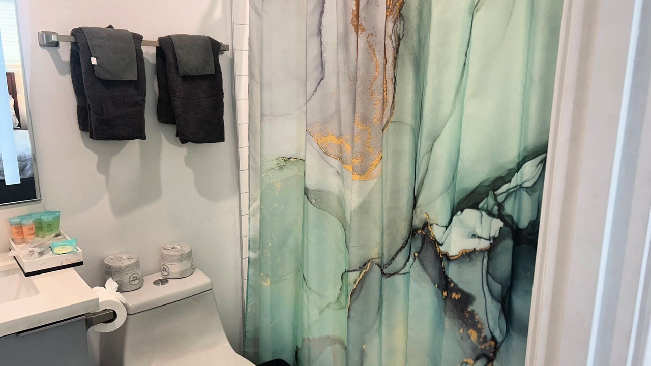 Photo of Bathroom in Hollywood