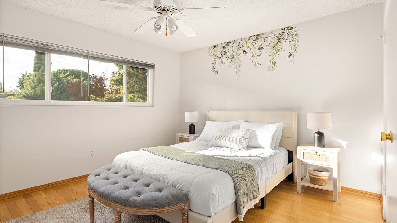 Photo of Bedroom in Granada Hills North