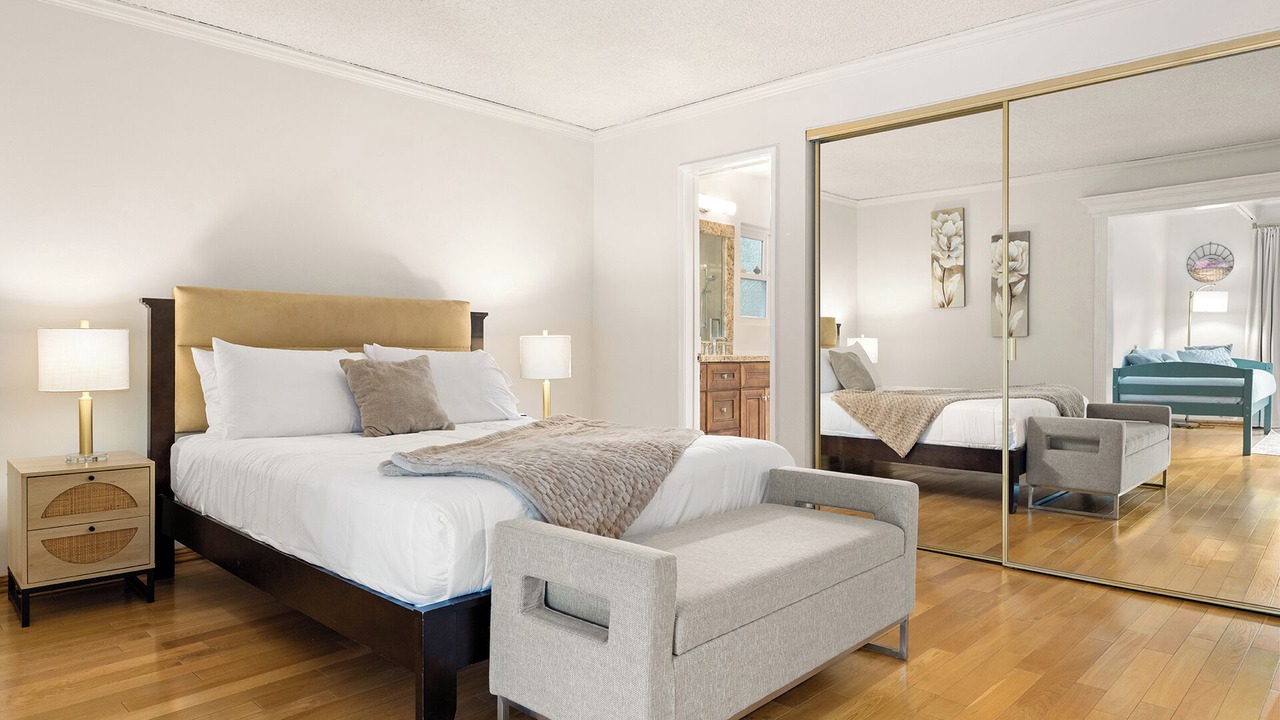 Photo of Bedroom in Granada Hills North