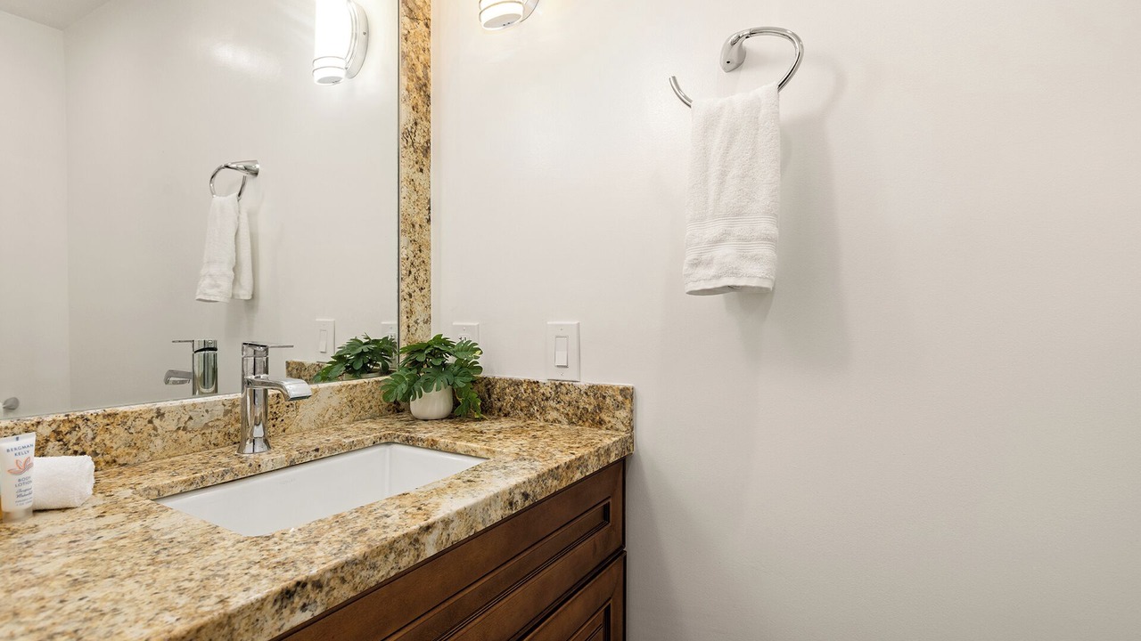 Photo of Bathroom in Granada Hills North
