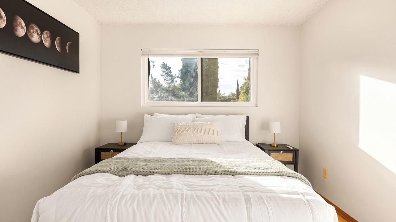 Photo of Bedroom in Granada Hills North
