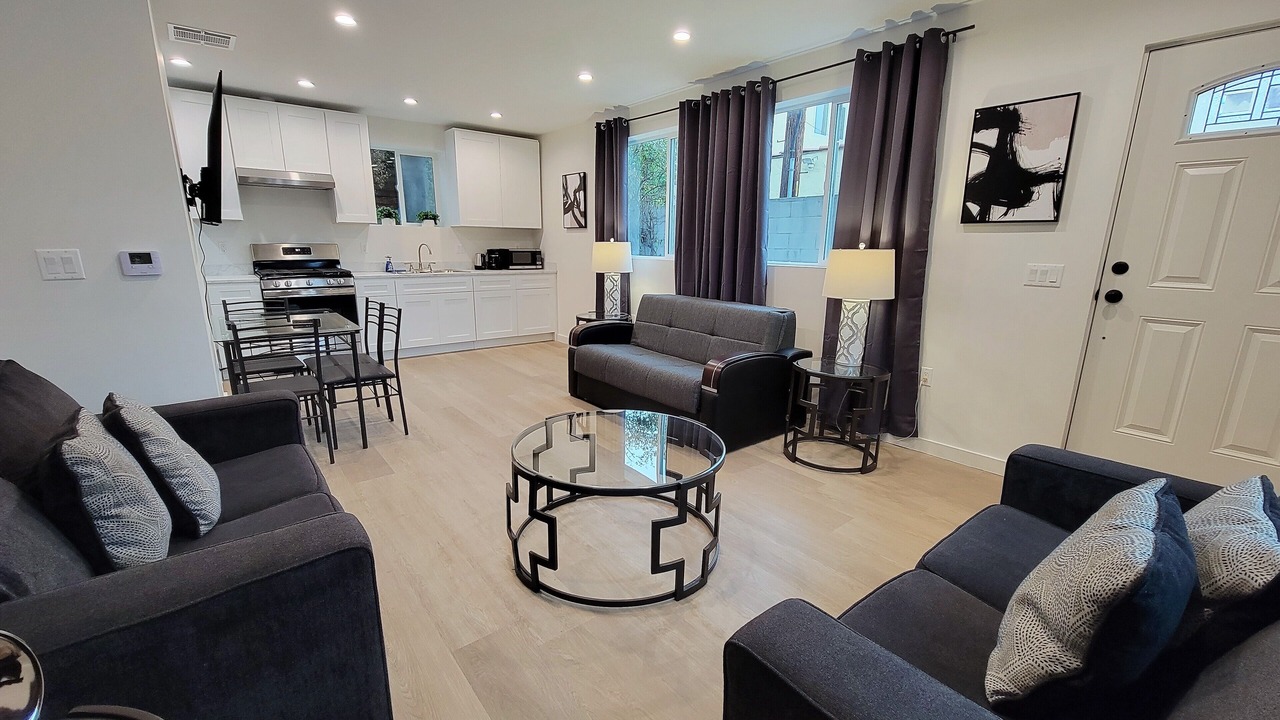 Photo of Livingroom in Beverly Hills