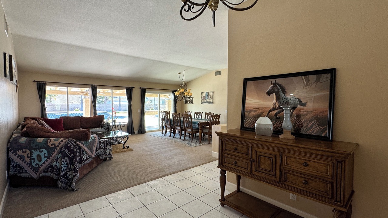 Photo of Livingroom in Norco