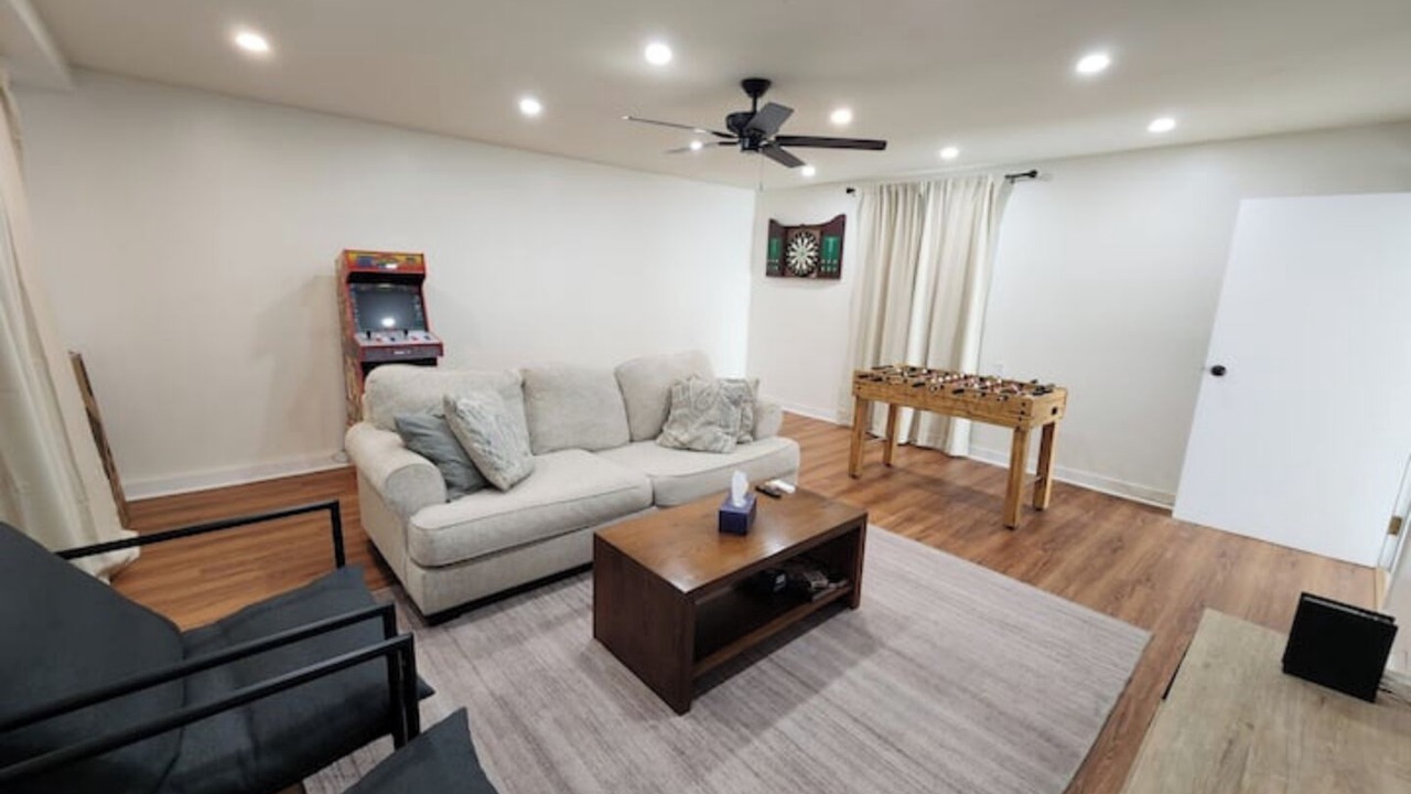 Photo of Livingroom in Norwalk