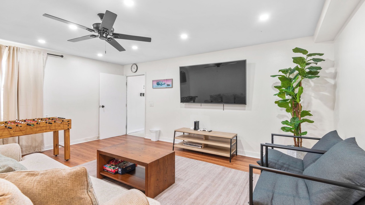 Photo of Livingroom in Norwalk