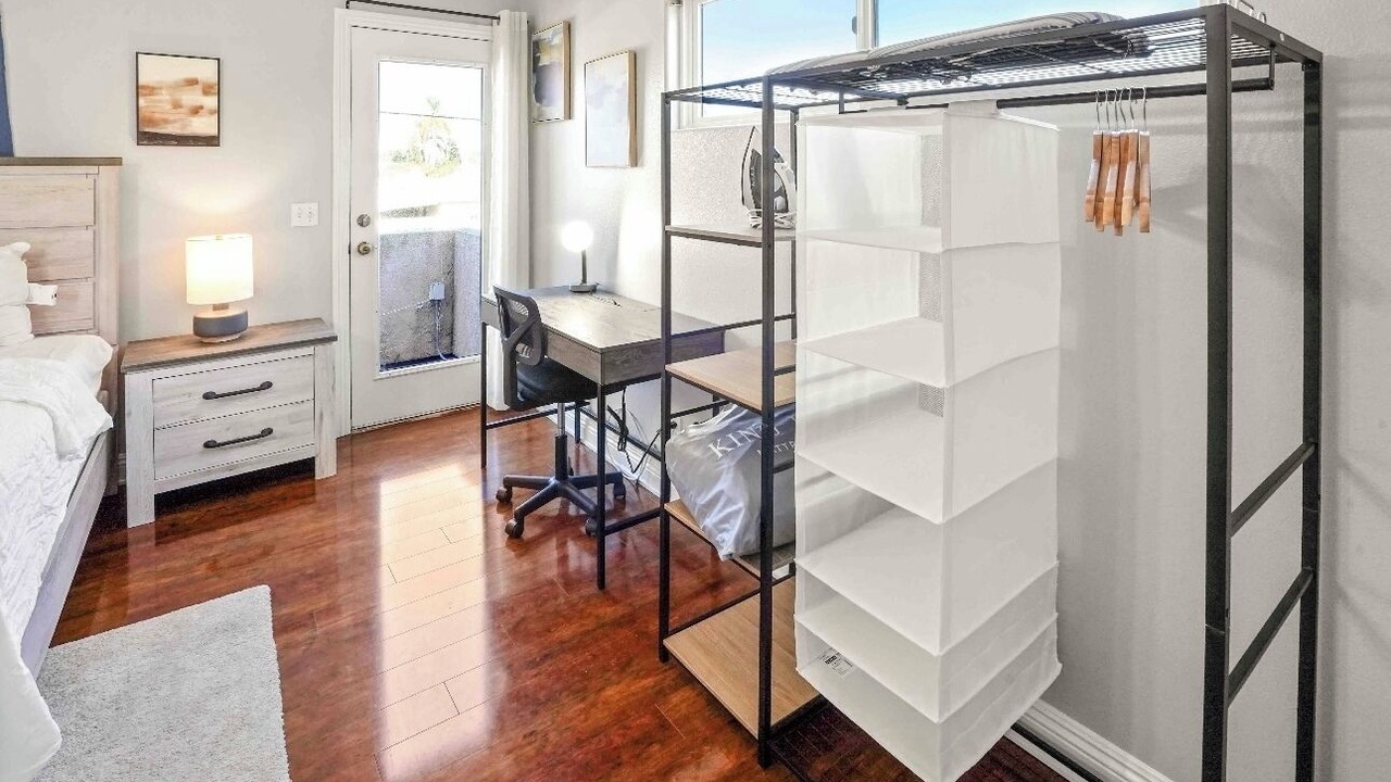 Photo of Bedroom in Midway City