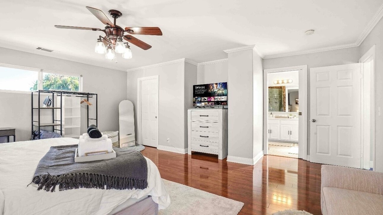 Photo of Bedroom in Midway City