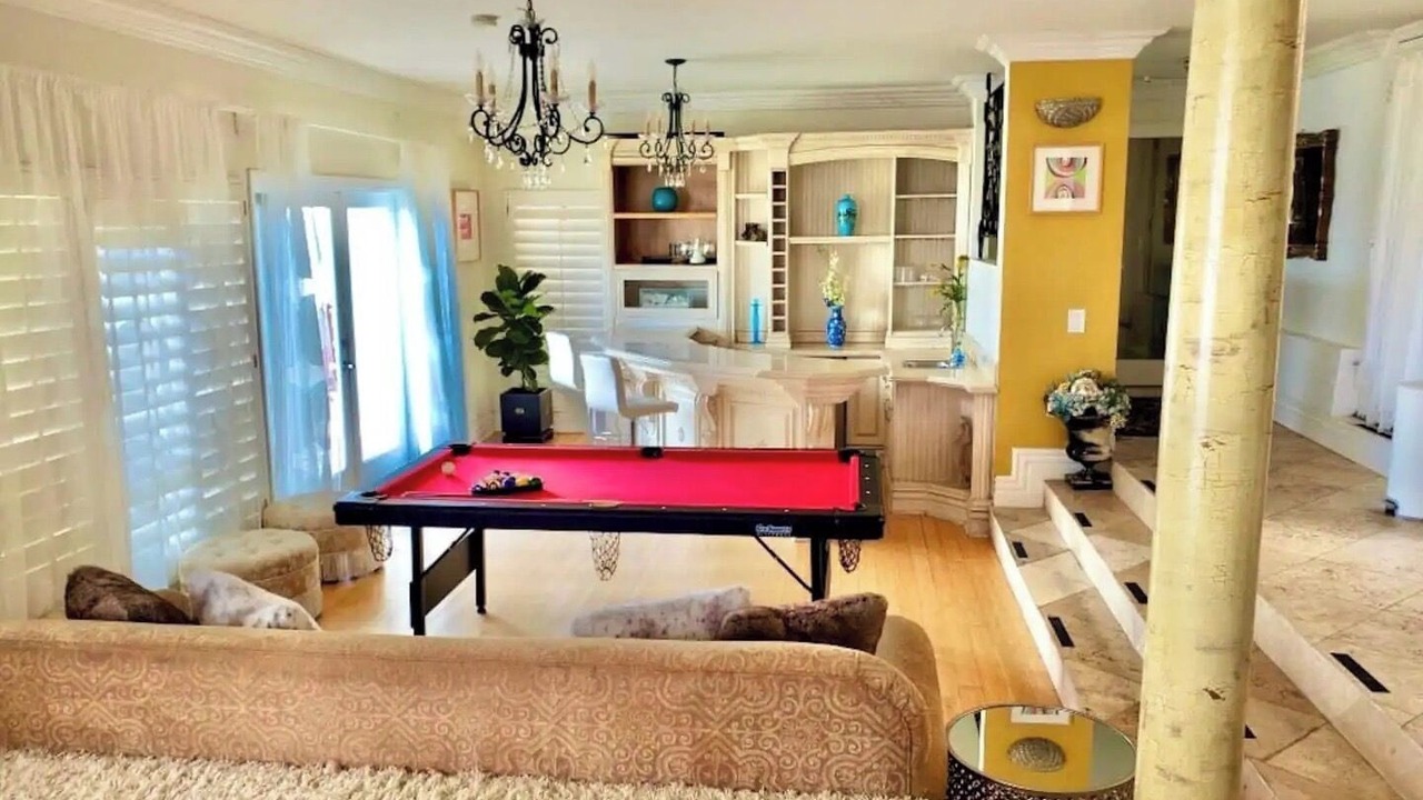 Photo of Livingroom in Whittier