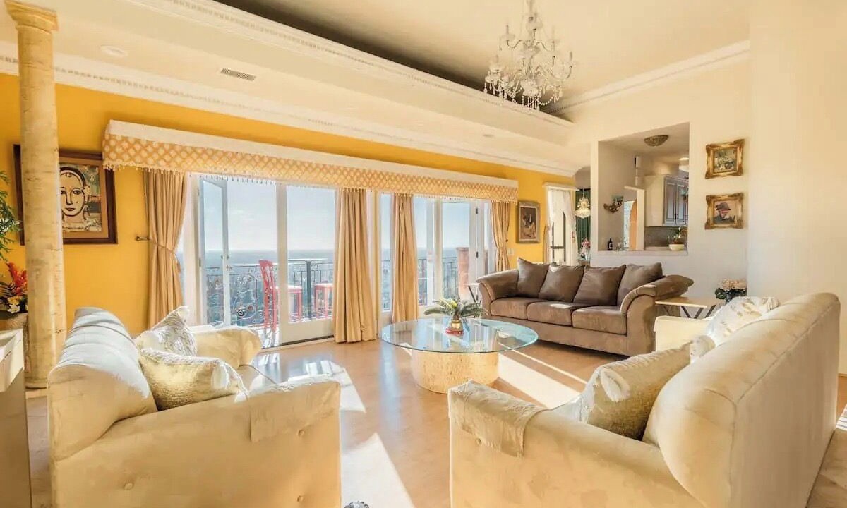 Photo of Livingroom in Whittier