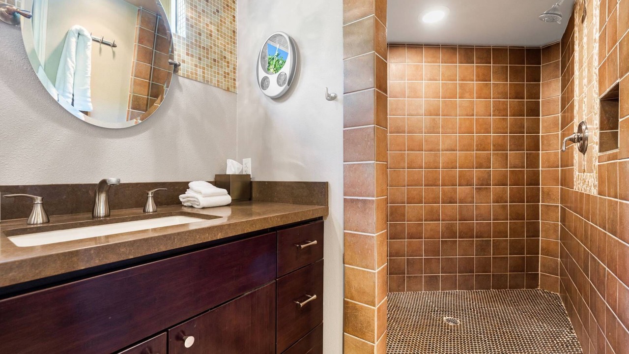 Photo of Bathroom in Magnesia Falls Cove