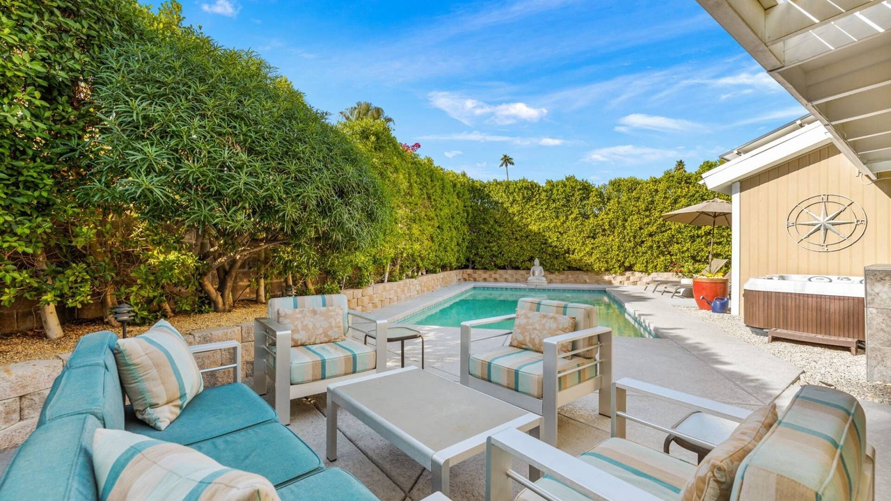 Photo of Outdoor in Magnesia Falls Cove