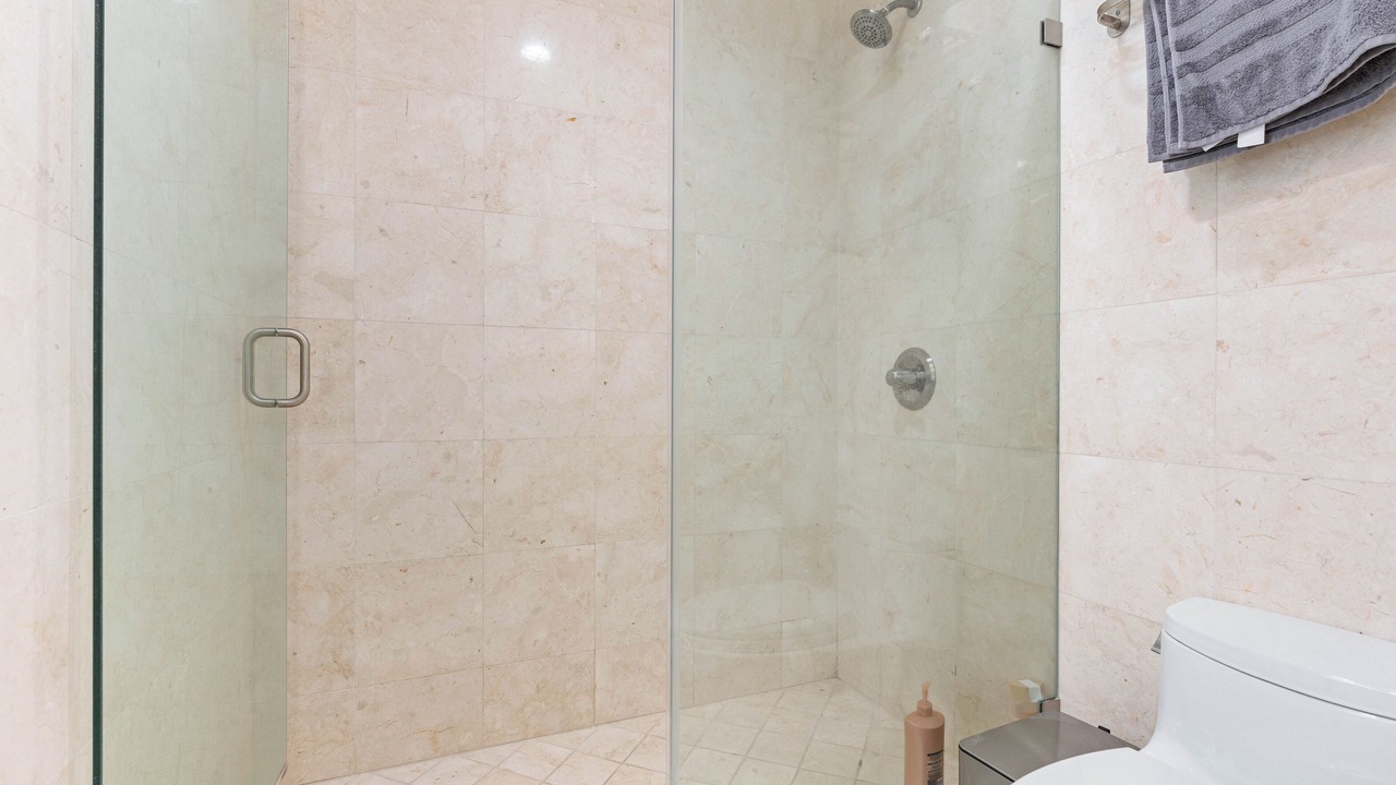 Photo of Bathroom in Harbor Gateway North