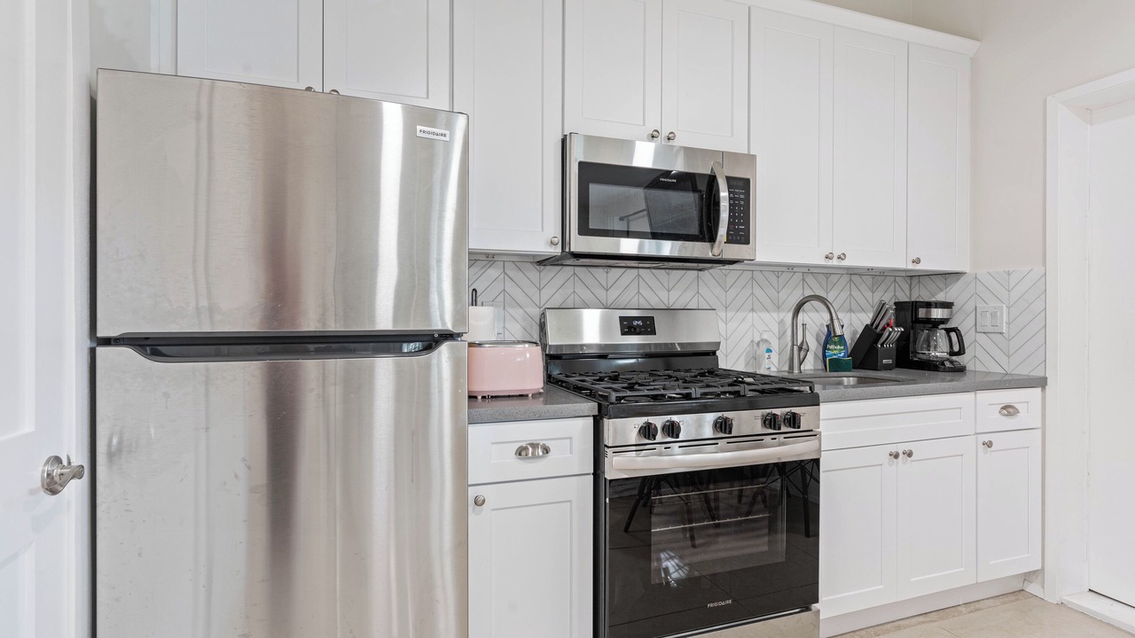 Photo of Kitchen in Harbor Gateway North