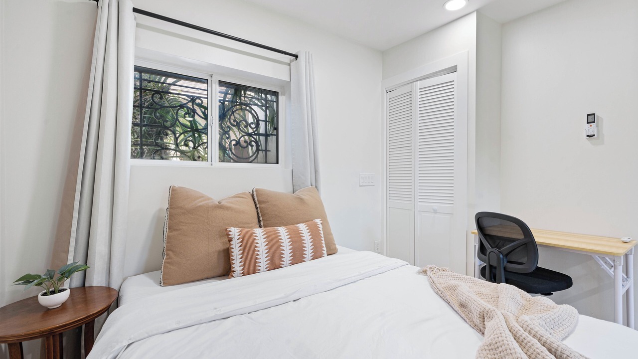 Photo of Bedroom in Harbor Gateway North
