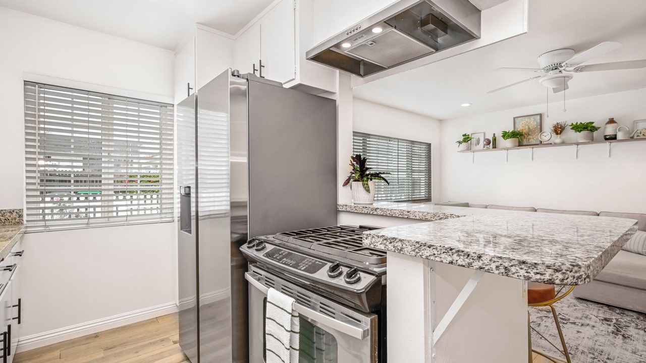 Photo of Kitchen in East Side Costa Mesa