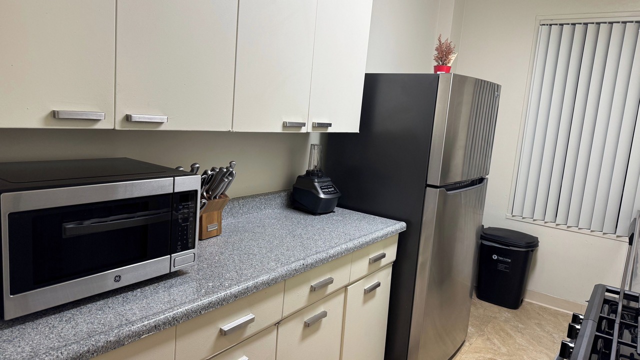 Photo of Kitchen in Miracle Mile