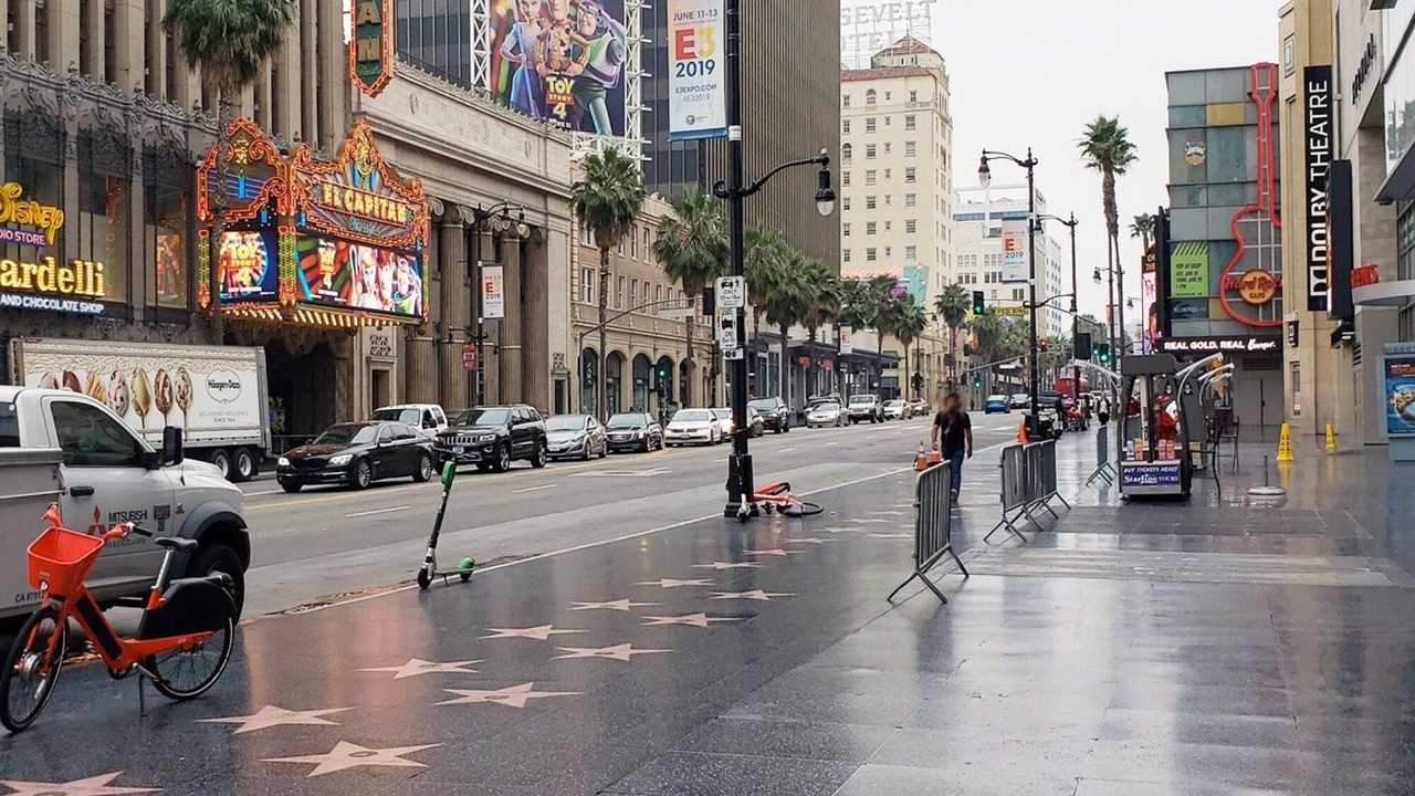 Photo of Others in Miracle Mile