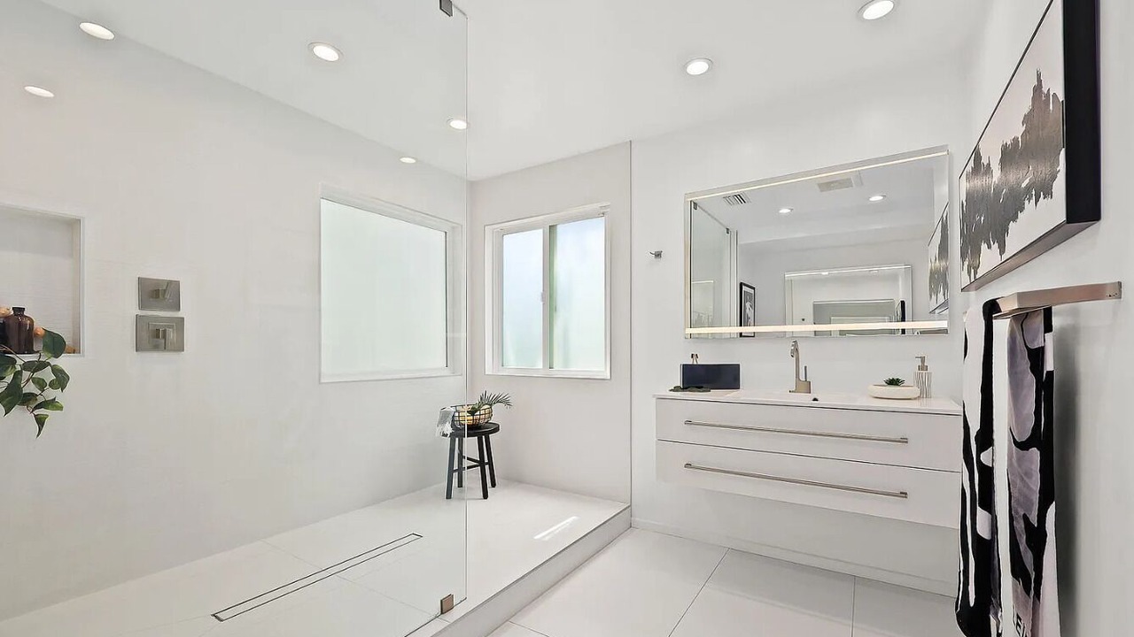 Photo of Bathroom in South Arroyo