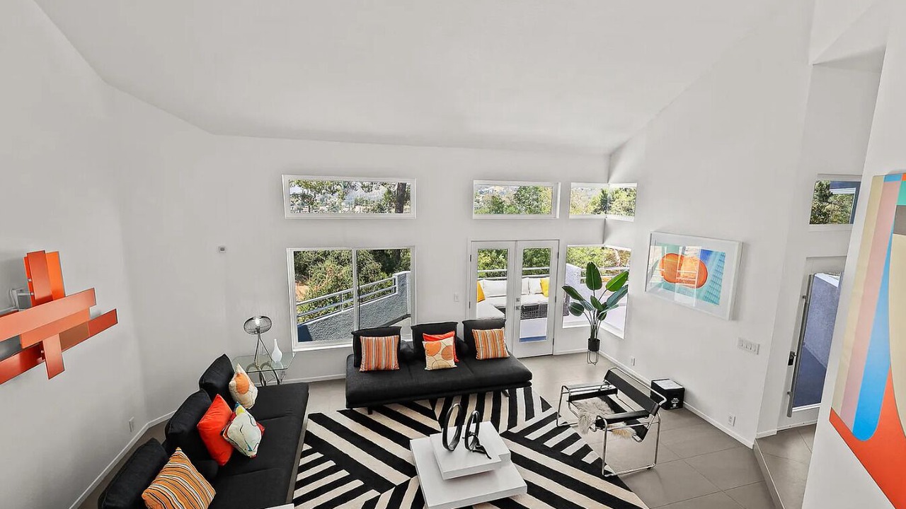 Photo of Livingroom in South Arroyo