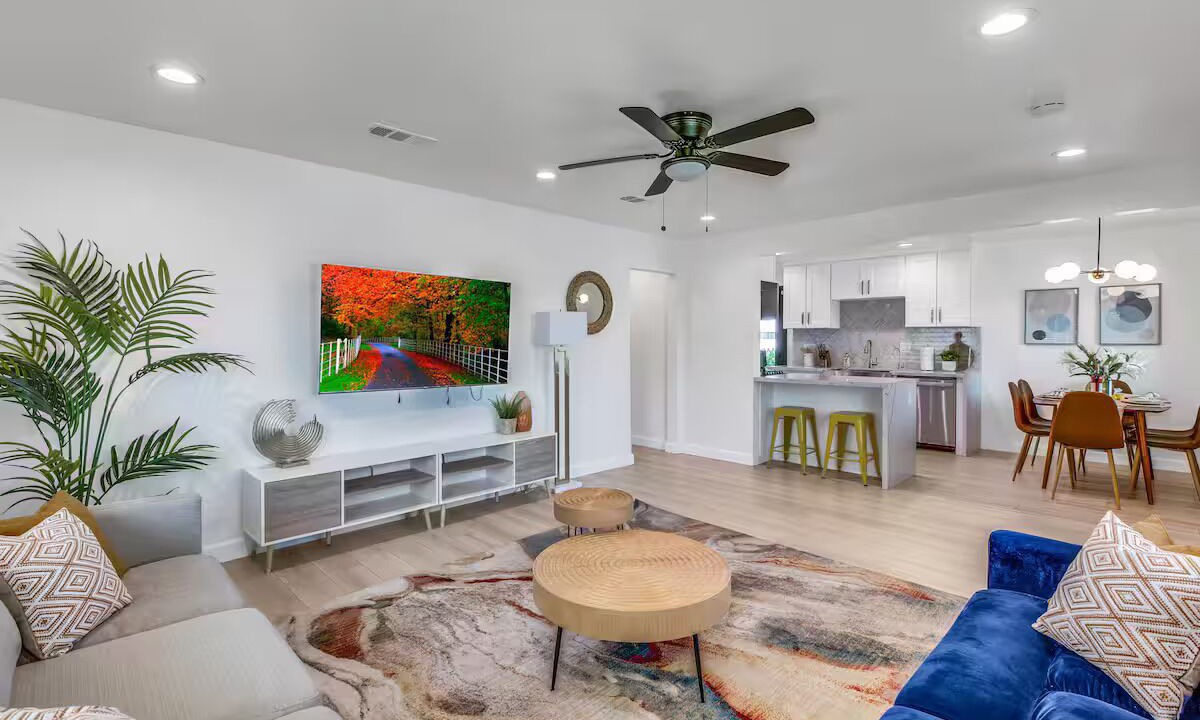 Photo of Livingroom in Ontario