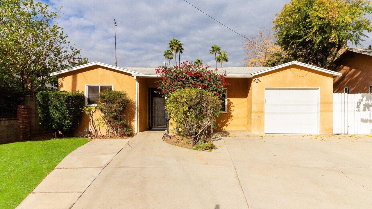 Photo of Outdoor in Sylmar