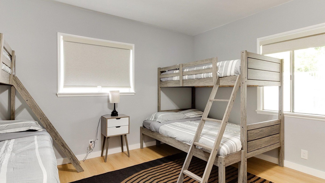 Photo of Bedroom in Sylmar