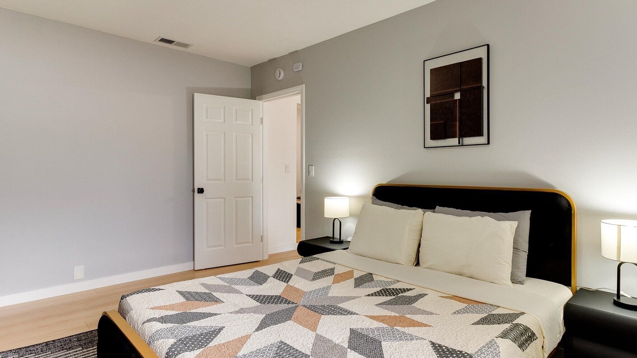 Photo of Bedroom in Sylmar