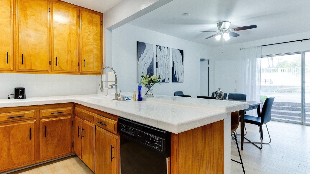 Photo of Kitchen in Sylmar