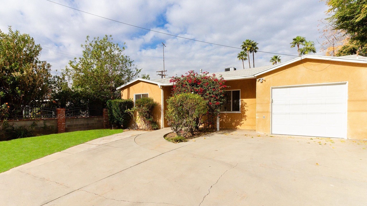 Photo of Outdoor in Sylmar